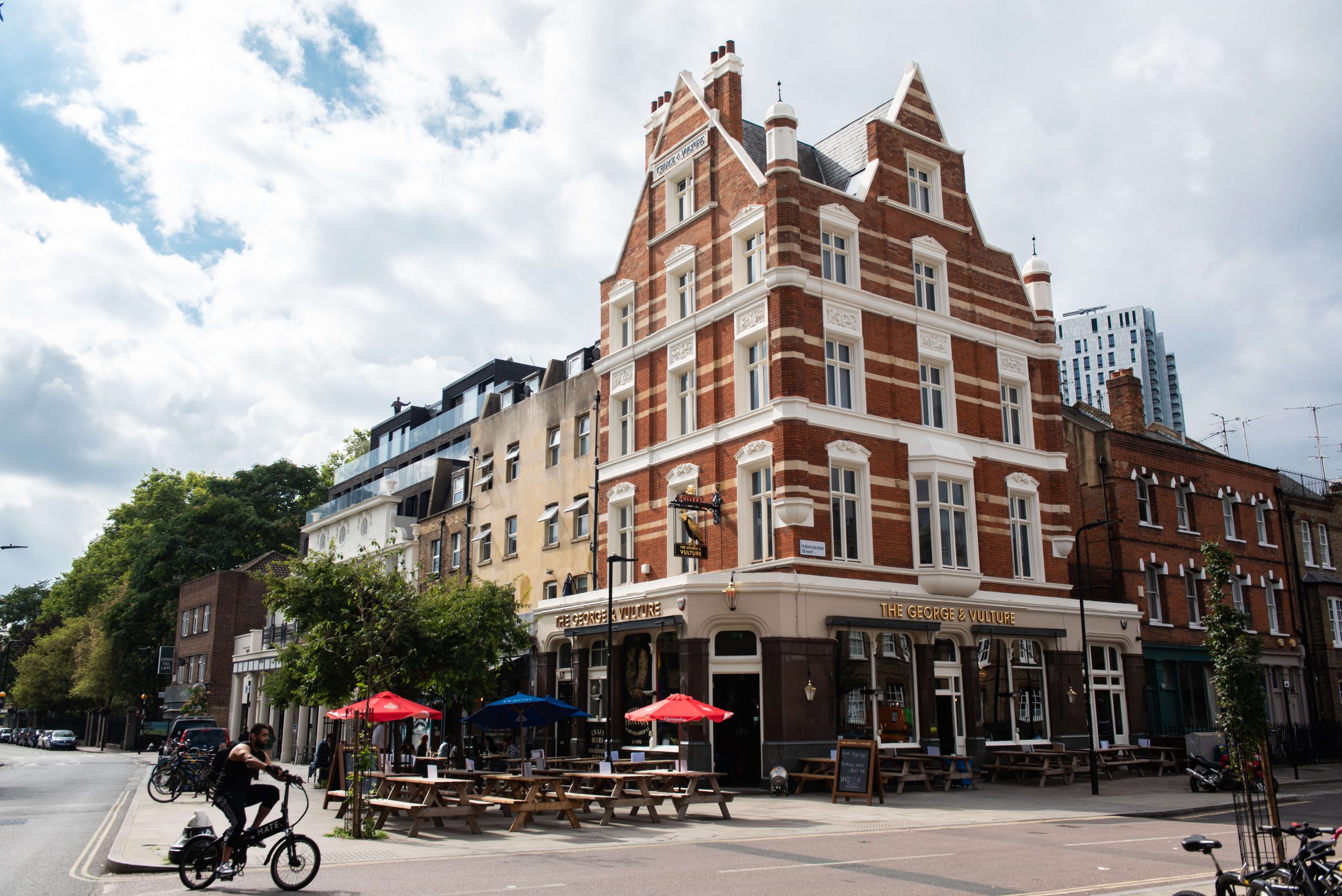 The tall red-brick corner of The George & Vulture on Pitfield Street